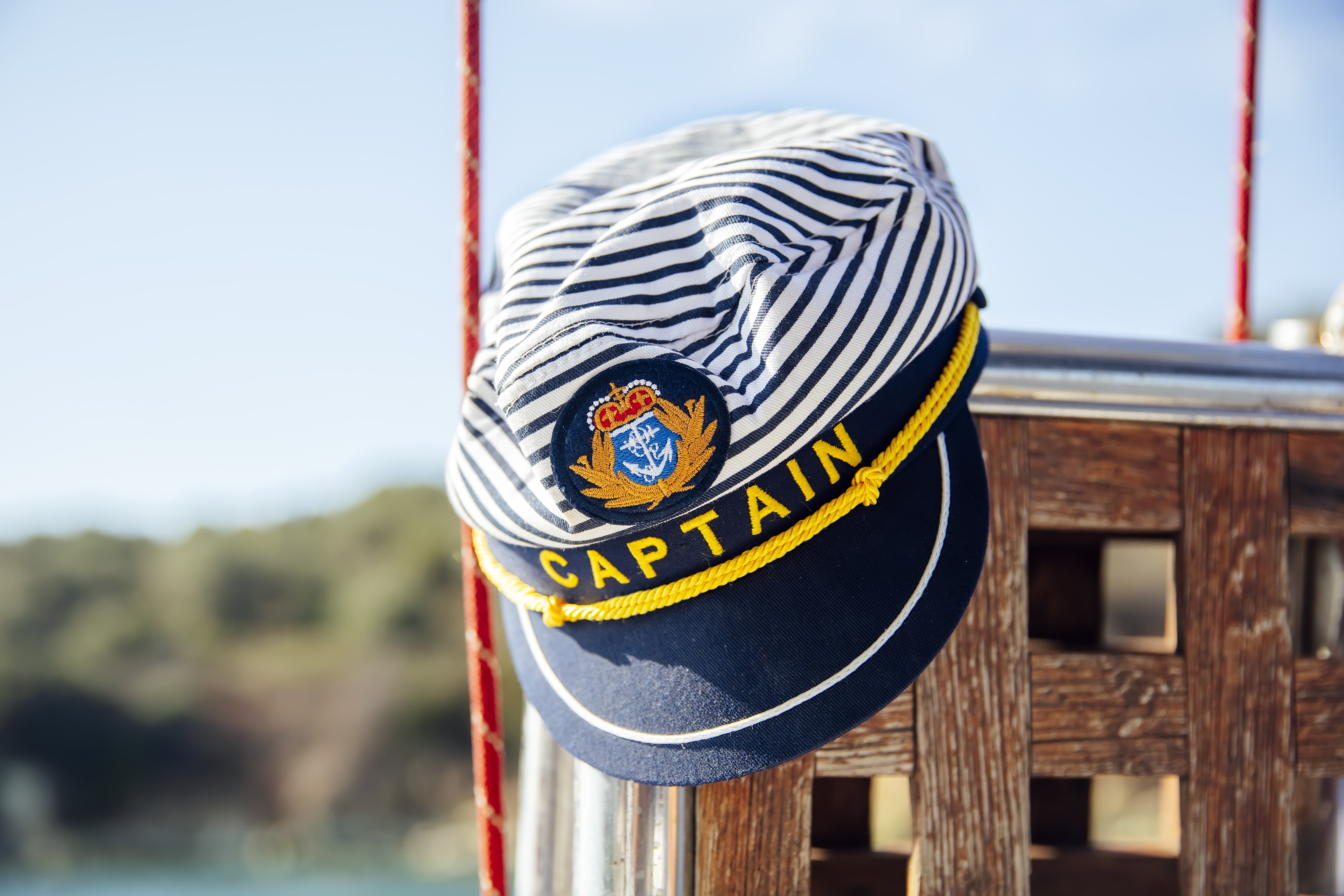 captain-hat-on-the-sailboat-2023-11-27-04-57-38-utc